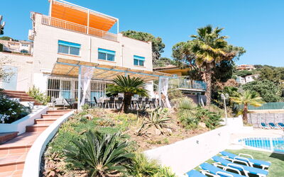 Lemon Azul 927.2: Shade, Ricorrere, Giardino, Eco Hotel, Mobili Da Esterno, Prato, Sedia, Backyard, Landscaping, Hacienda