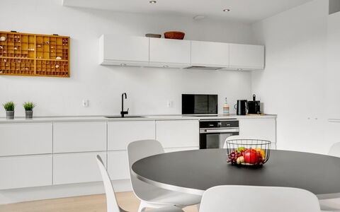 Anelle - 2.5Km from the Sea: Mobilia, Interior Design, Cucina, Pavimentazione, Controsoffitto, Cabinetry, Pavimento, Elettrodomestico Da Cucina, Legna, Soffitto