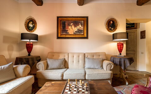 Portanuova Home, Colle Val D'elsa: Mobilia, Interior Design, Pavimentazione, Parete, Legna, Divano, Pavimento, Soggiorno, Camera, Cornice