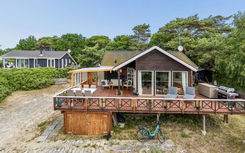 Mariam - 100M from the Sea: Legna, Casa, Casa, Villetta, Portico, Estate, Latifoglie, Deck, Plank, Balcone