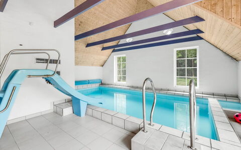 Ulf - 2Km from the Sea: Blu, Piscina, Mobilia, Mobili Da Esterno, Ricorrere, Sedia, Shade, Eco Hotel, Vaso Di Fiori