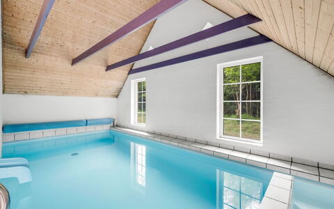 Ulf - 2Km from the Sea: Blu, Piscina, Mobilia, Mobili Da Esterno, Ricorrere, Sedia, Shade, Eco Hotel, Vaso Di Fiori