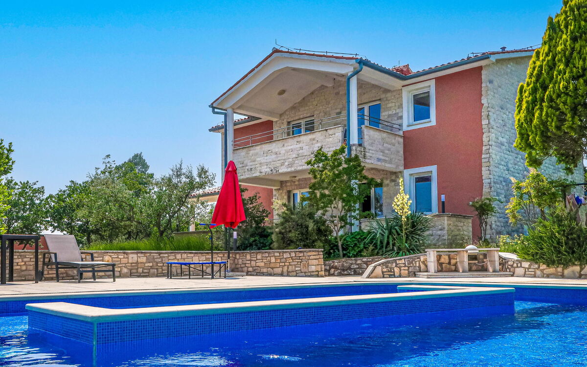 Villa Majmajola