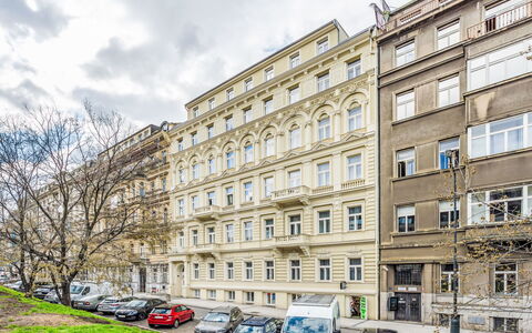 Prague Centre 109: Costruzione, Appartamento, Condominio, Car Famiglia, Uso Misto, Veicolo Di Lusso, Parcheggio