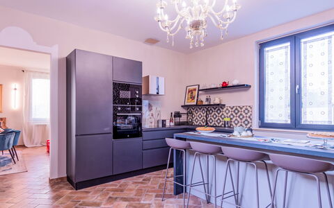 Umbriancevilla: Mobilia, Interior Design, Pavimentazione, Cucina, Pavimento, Cabinetry, Legna, Controsoffitto, Soffitto, Elettrodomestico Da Cucina