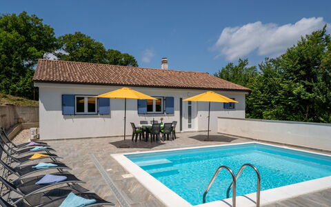 Fanuko: Piscina, Materiale Composito, Ricorrere, Estate, Mobili Da Esterno, Terme, Eco Hotel, Villa, Hotel, Agriturismo