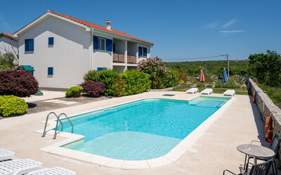 Krk Krk 710: Blu, Piscina, Ricorrere, Estate, Villetta, Agriturismo, Villa, Shade, Mobili Da Esterno, Landscaping