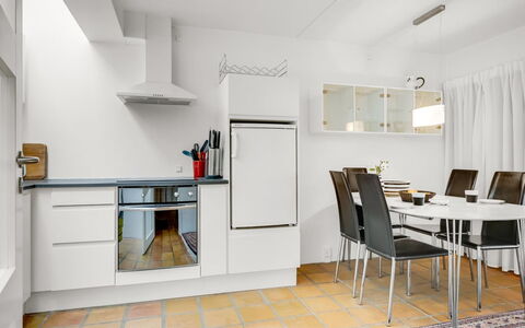 Nis - 900M from the Sea: Mobilia, Cucina, Elettrodomestico Da Cucina, Pavimentazione, Interior Design, Apparecchio Major, Pavimento, Controsoffitto, Elettrodomestico, Soffitto