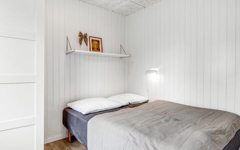 Tolke - 400M from the Sea: Tetto, Casa, Casa, Villetta, Porta, Raccordo, Deck, Portico, Plank, Latifoglie