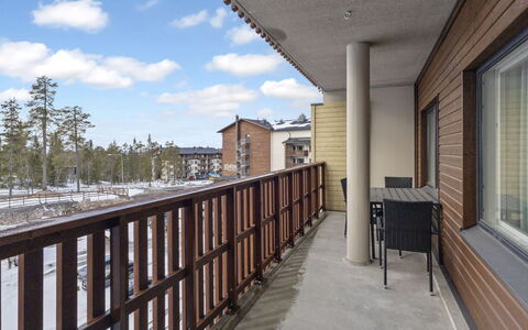 Ruka Chalets 3404: Zona Residenziale, Appartamento, Urban Design, Condominio, Balcone, Shade, Cortile, Design, Cortile, Illuminazione Diurna