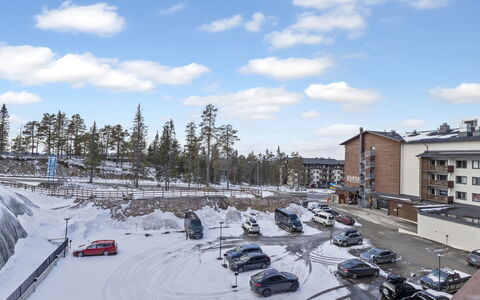 Ruka Chalets 3404: Zona Residenziale, Appartamento, Urban Design, Condominio, Balcone, Shade, Cortile, Design, Cortile, Illuminazione Diurna