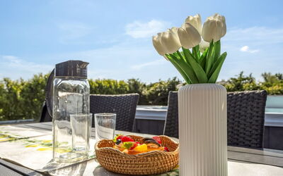 Bernadine - 500M from the Sea