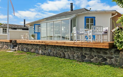 Jorek - 10M to the Fjord: Estate, Shade, Driveway, Agriturismo