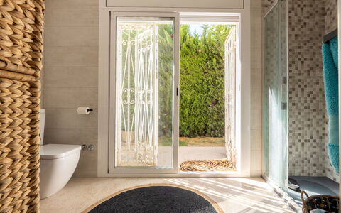 Fortuna: Blu, Giallo, Balcone, Color Legno, Hotel, Pianta Della Casa