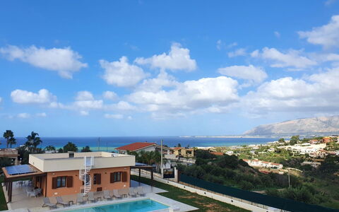 Balestrate 235: Zona Residenziale, Piscina, Estate, Ricorrere, Località Balneare, Hotel, Villa, Resort Citta ', Balcone