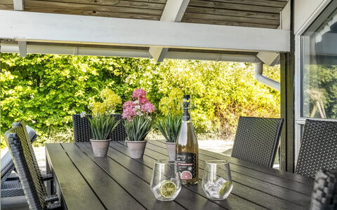 Kai - 400M from the Sea: Estate, Shade, Driveway, Agriturismo