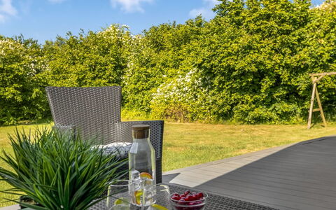 Kai - 400M from the Sea: Estate, Shade, Driveway, Agriturismo