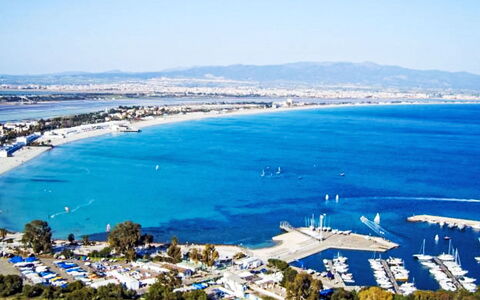 Appartamento in Centro: Acqua, Corpo D'Acqua, Risorse Idriche, Costiera E Morfologie Oceanic, Costa, Mare, Canale, Spiaggia, Oceano, Marina