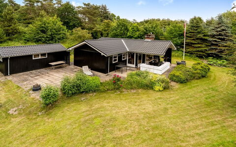 Ginette - 400M to the Fjord: Estate, Shade, Driveway, Agriturismo