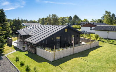 Verner - 990M from the Sea