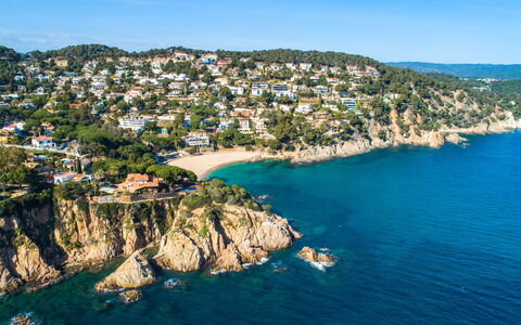 La Perdiu: Costa, Acqua, Corpo D'Acqua, Costiera E Morfologie Oceanic, Paesaggio Naturale, Promontorio, Riva, Mare, Terreno, Promontorio