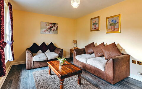 Rose Country Cottage: Appartamento, Catena Montuosa, Valle, Alpi, Hotel, Paesino Di Montagna