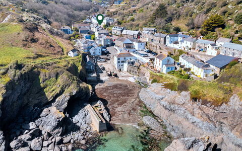 The Old Store: Costa, Casa, Paesaggio, Costiera E Morfologie Oceanic, Terreno, Highland, Mare, Villaggio, Riva, Promontorio