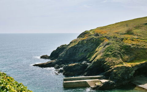 The Old Store: Blu, Acqua, Corpo D'Acqua, Costa, Roccia, Costiera E Morfologie Oceanic, Promontorio, Mare, Terreno, Promontorio