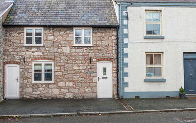 Esmor Cottage