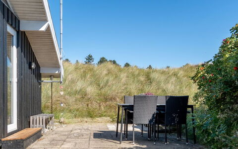 Greta - 2.5Km from the Sea: Legna, Casa, Portico, Deck, Latifoglie, Tetto, Color Legno, Pavimento In Legno, Eco Hotel