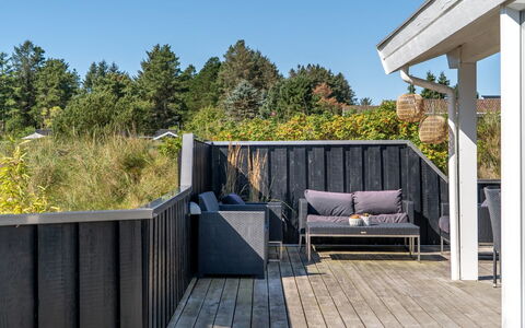 Greta - 2.5Km from the Sea: Legna, Casa, Portico, Deck, Latifoglie, Tetto, Color Legno, Pavimento In Legno, Eco Hotel