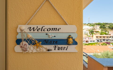 Mare Fuori: Giorno, Costruzione, Finestra, Facciata, Appartamento, Urban Design, Condominio, Uso Misto