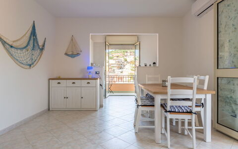 Mare Fuori: Giorno, Costruzione, Finestra, Facciata, Appartamento, Urban Design, Condominio, Uso Misto