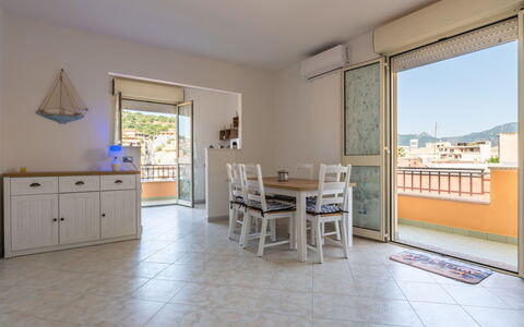 Mare Fuori: Giorno, Costruzione, Finestra, Facciata, Appartamento, Urban Design, Condominio, Uso Misto