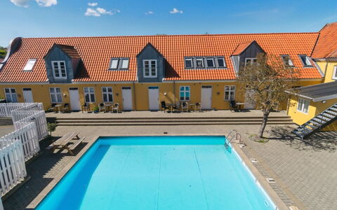 Elemine - 500M from the Sea: Tetto, Casa, Casa, Villetta, Porta, Raccordo, Estate, Prato, Cortile, Portico