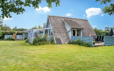 Annalia - 400M from the Sea