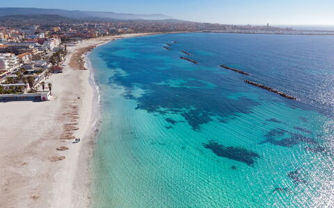 Il Girasole: Blu, Acqua, Corpo D'Acqua, Risorse Idriche, Spiaggia, Costa, Costiera E Morfologie Oceanic, Mare, Orizzonte, Riva