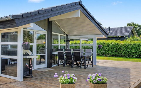 Frederikke - 875M from the Sea: Portico, Porta, Shade, Villetta, Deck, Mobili Da Esterno, Struttura Esterna, Terrazza, Tenda, Cortile