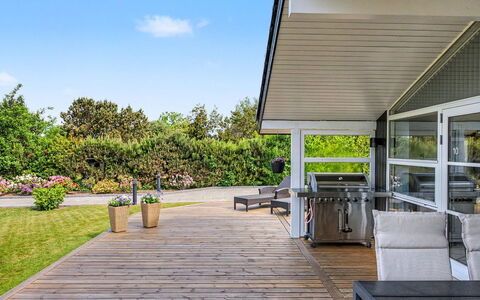Frederikke - 875M from the Sea: Tetto, Casa, Casa, Villetta, Porta, Raccordo, Deck, Portico, Plank, Latifoglie
