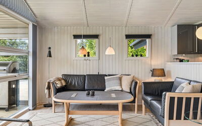 Frederikke - 875M from the Sea