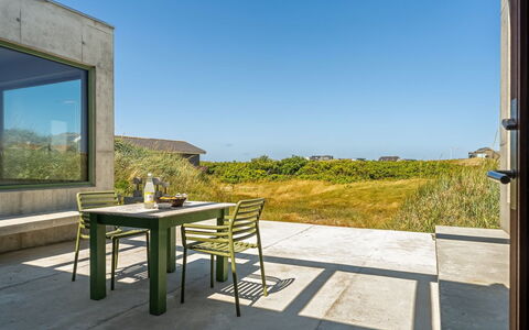 Rieke - 250M from the Sea: Casa, Tetto, Casa, Villetta, Arbusto, Groundcover, Estate, Agriturismo, Raccordo, Edifici Giardino