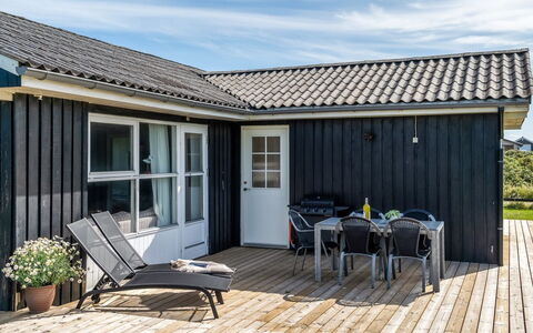 Leonard - 130M from the Sea