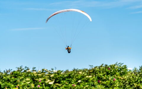 Leonard - 130M from the Sea: Blu, Cielo, Giorno, Natura, Ambiente Naturale