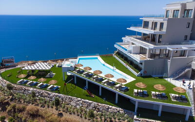 D'Mediterranea Private Pool & Sauna