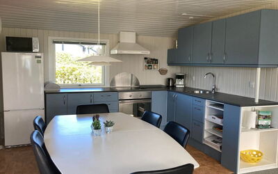Raymond - 175M from the Sea