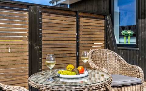 Tecumseh - 300M from the Sea: Appartamento, Condominio, Estate, Balcone, Villa, Hotel