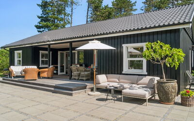 Botwith - 125M from the Sea