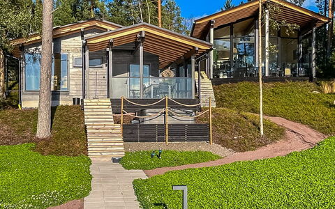 Villa Haave: Finestra, Facciata, Architettura, Porta, Casa, Estate, Dimora, Finestra A Ghigliottina, Balcone, Villa