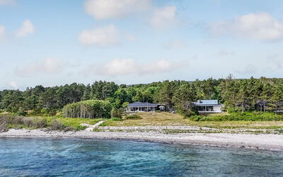 Donka - 25M from the Sea
