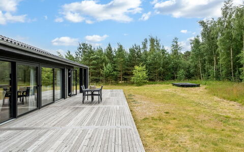 Sighvat - 300M from the Sea: Legna, Casa, Portico, Deck, Latifoglie, Tetto, Color Legno, Pavimento In Legno, Eco Hotel